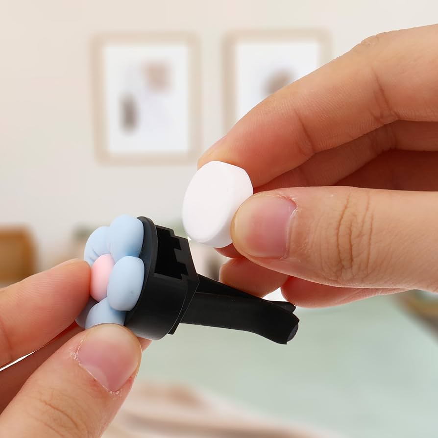 Vent clip refillable pod