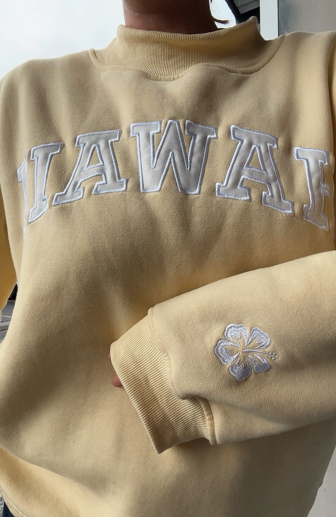Hawaii Mockneck